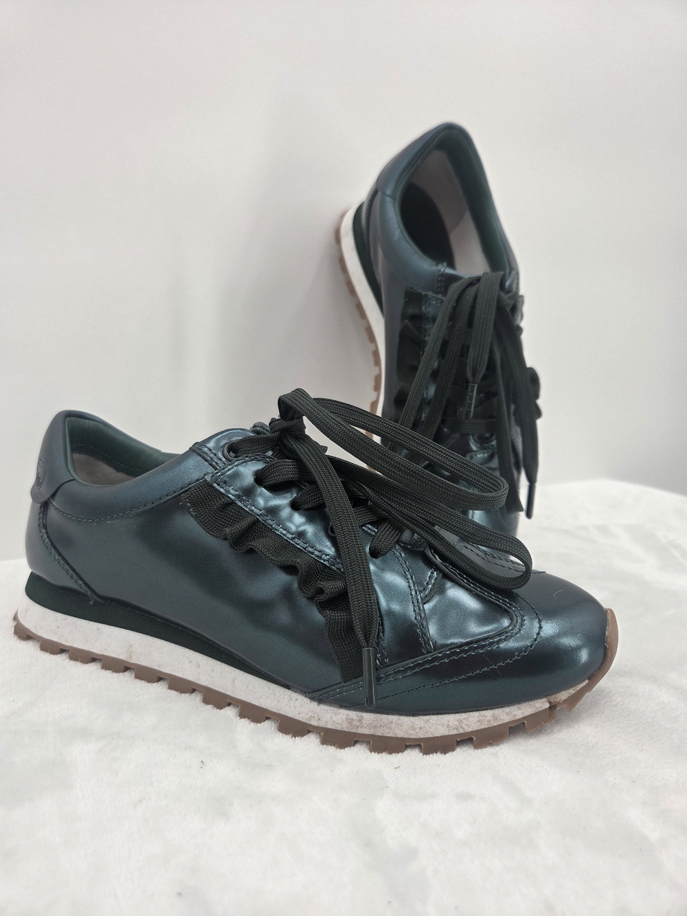 Tory Sport Ruffle Sneakers Women 6.5 Metallic Green Leather Trainers
